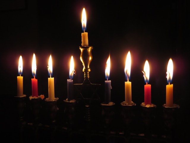 נרות חנוכה
